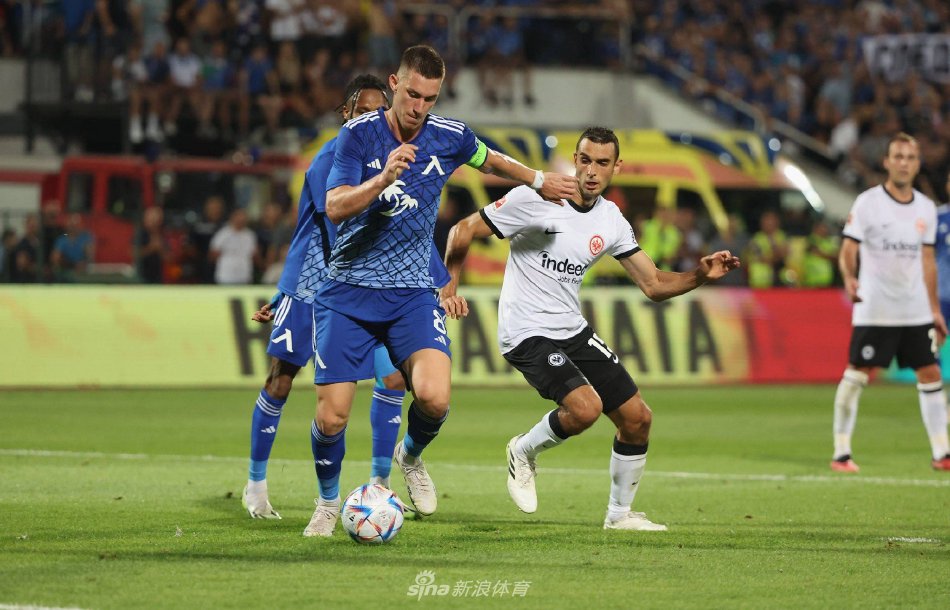 观众对比赛 观众对比赛